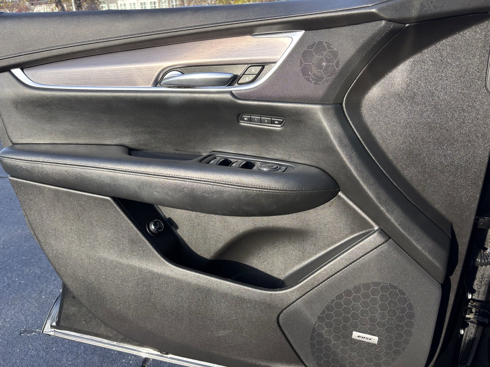 Used 2017 Cadillac XT5 Luxury w/ Driver Awareness Package image 14