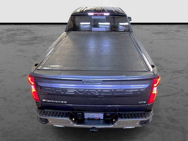 Used 2023 Chevrolet Silverado 1500 LTZ w/ LTZ Premium Package AWD/4WD image 3