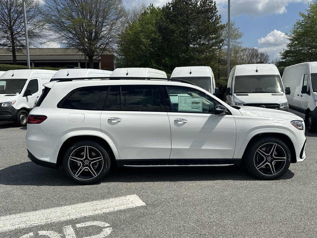 New 2026 Mercedes-Benz GLS 450 4MATIC image 9