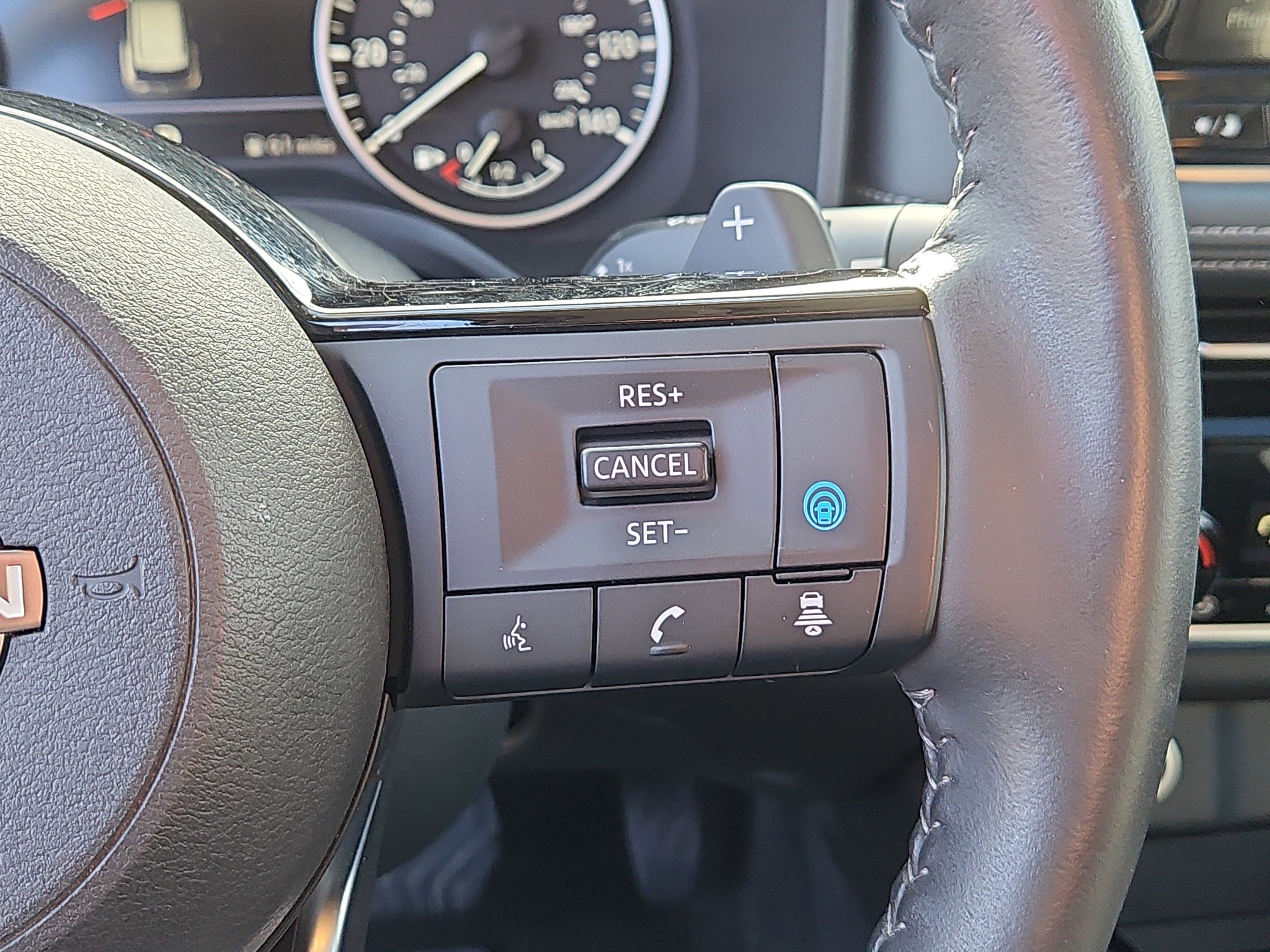 Used 2023 Nissan Rogue SL w/ SL Premium Package image 21