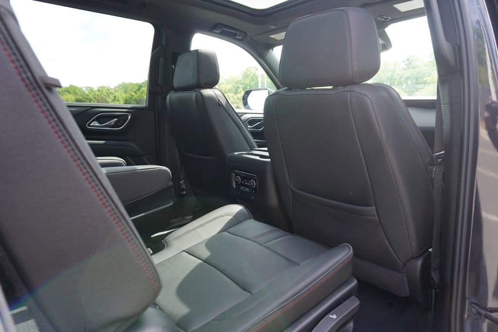 Used 2024 Chevrolet Suburban RST w/ Luxury Package AWD/4WD image 48