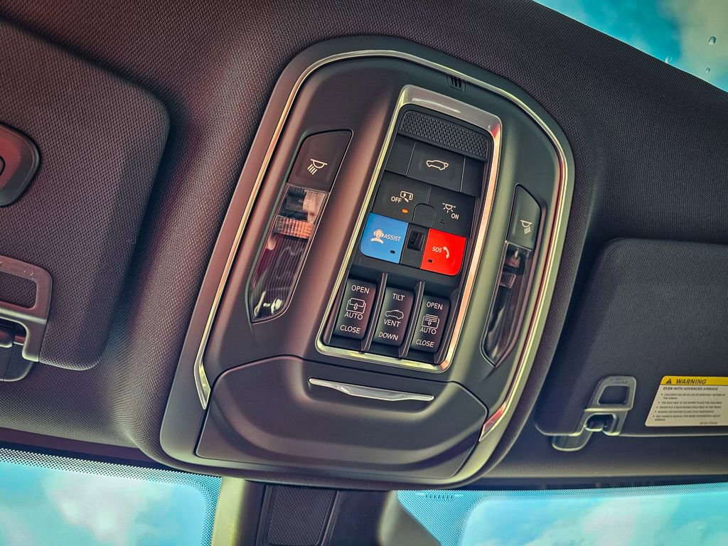 New 2025 Jeep Grand Cherokee L Limited w/ Black Appearance Package image 32