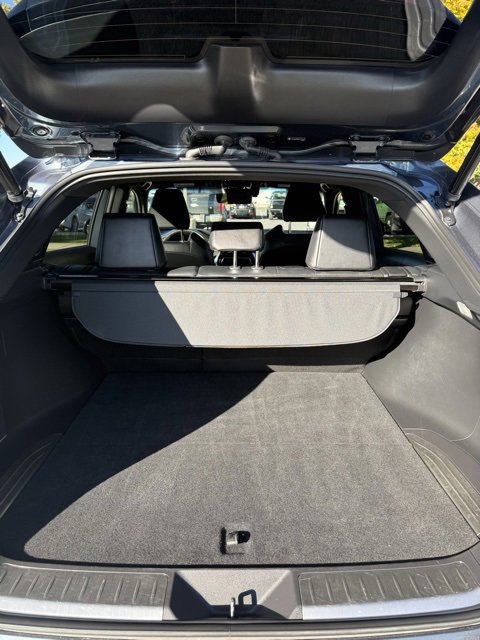 Certified 2021 Toyota Venza Limited image 11