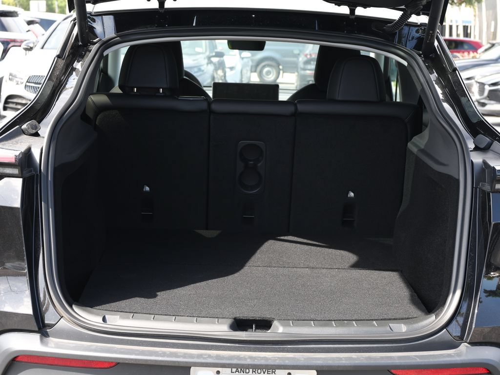 Used 2026 Tesla Model Y 2WD image 8