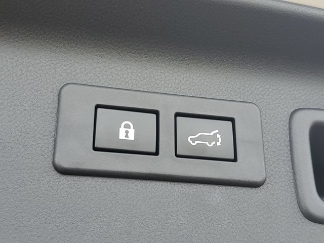 Certified 2025 Subaru Forester Premium w/ Convenience Package #1 AWD/4WD image 9
