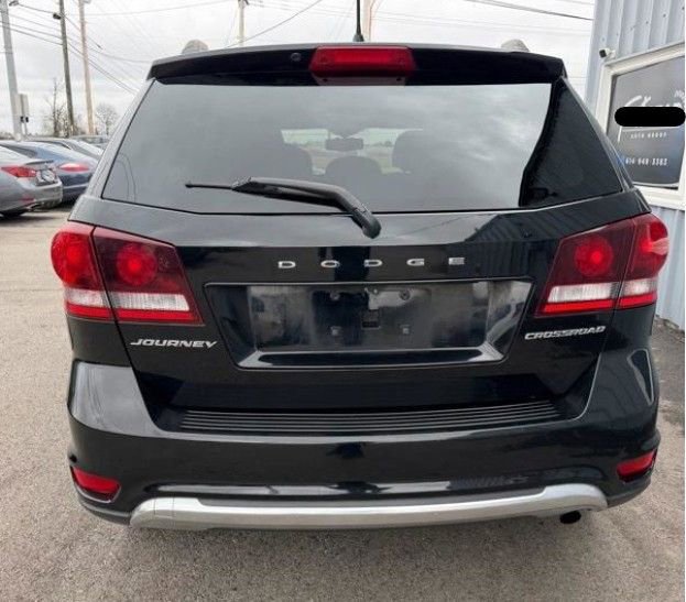 Used 2017 Dodge Journey Crossroad w/ Popular Equipment Group FWD image 17