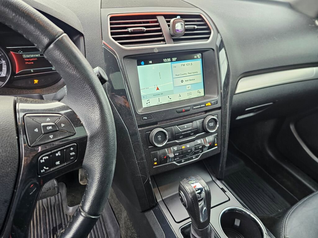 Used 2018 Ford Explorer XLT w/ Equipment Group 202A image 33