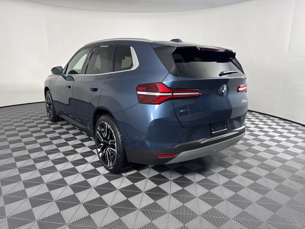 Used 2025 BMW X3 xDrive30i w/ Premium Package image 5