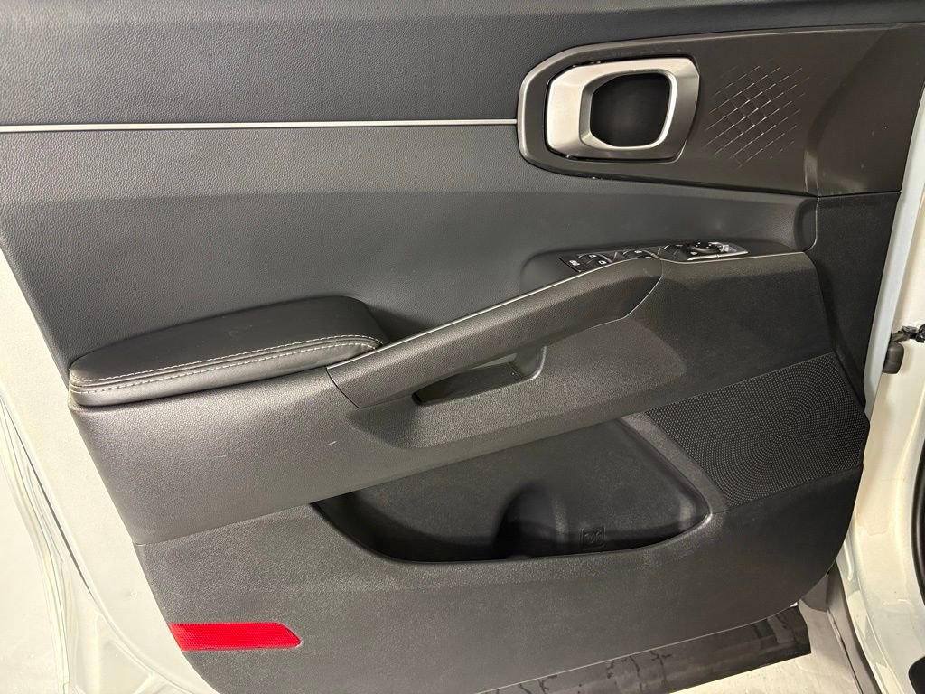 New 2026 Kia Sorento S image 14