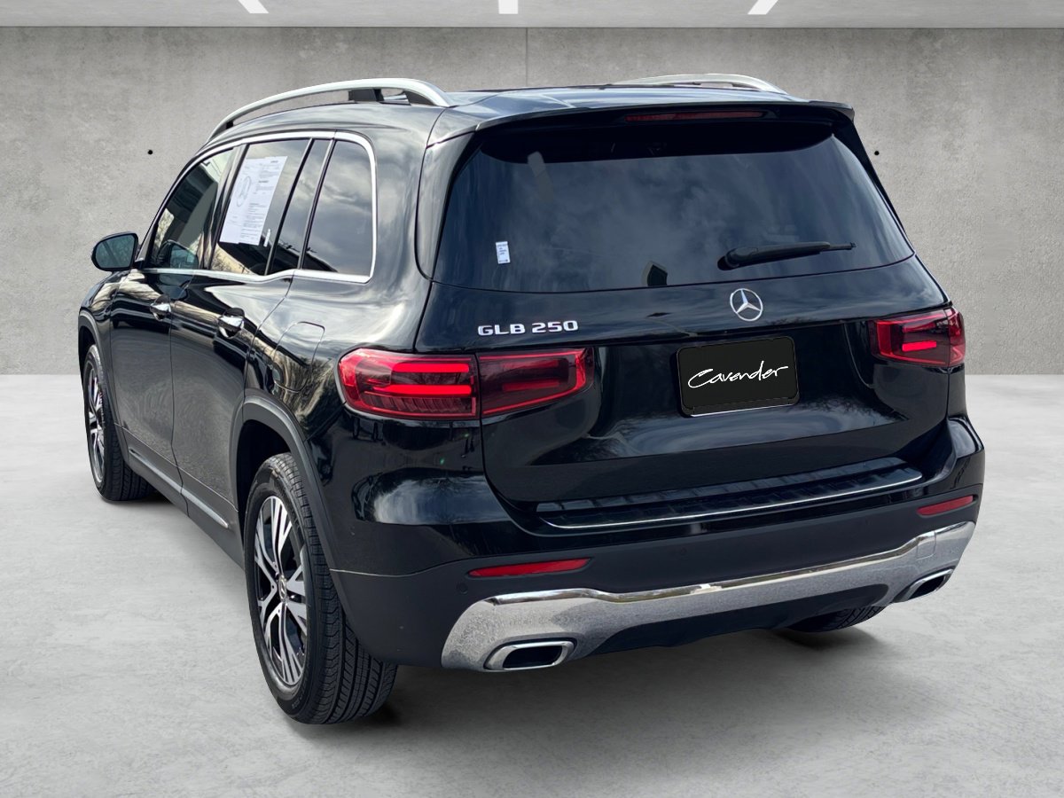 Used 2024 Mercedes-Benz GLB 250 image 16