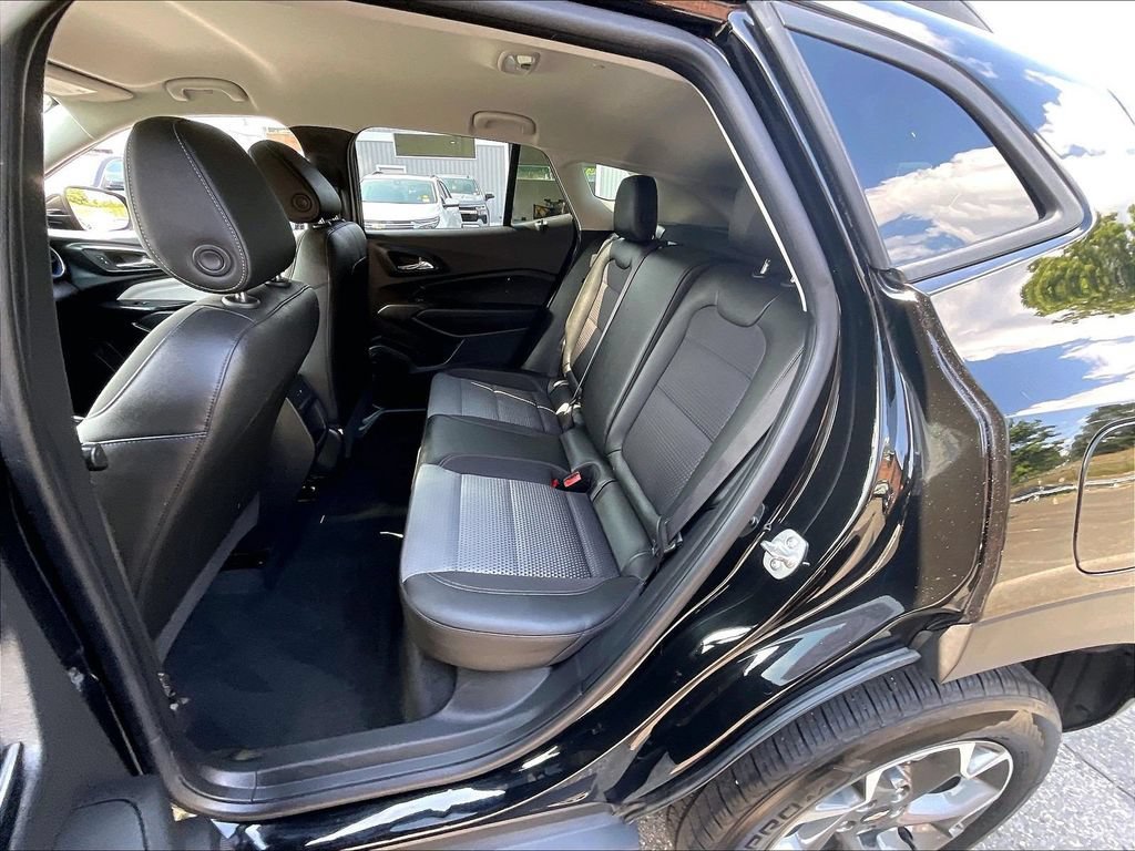 Used 2024 Chevrolet Trax LT FWD image 15