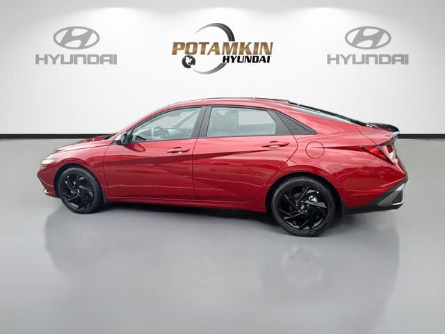 Certified 2026 Hyundai Elantra Sport FWD image 8