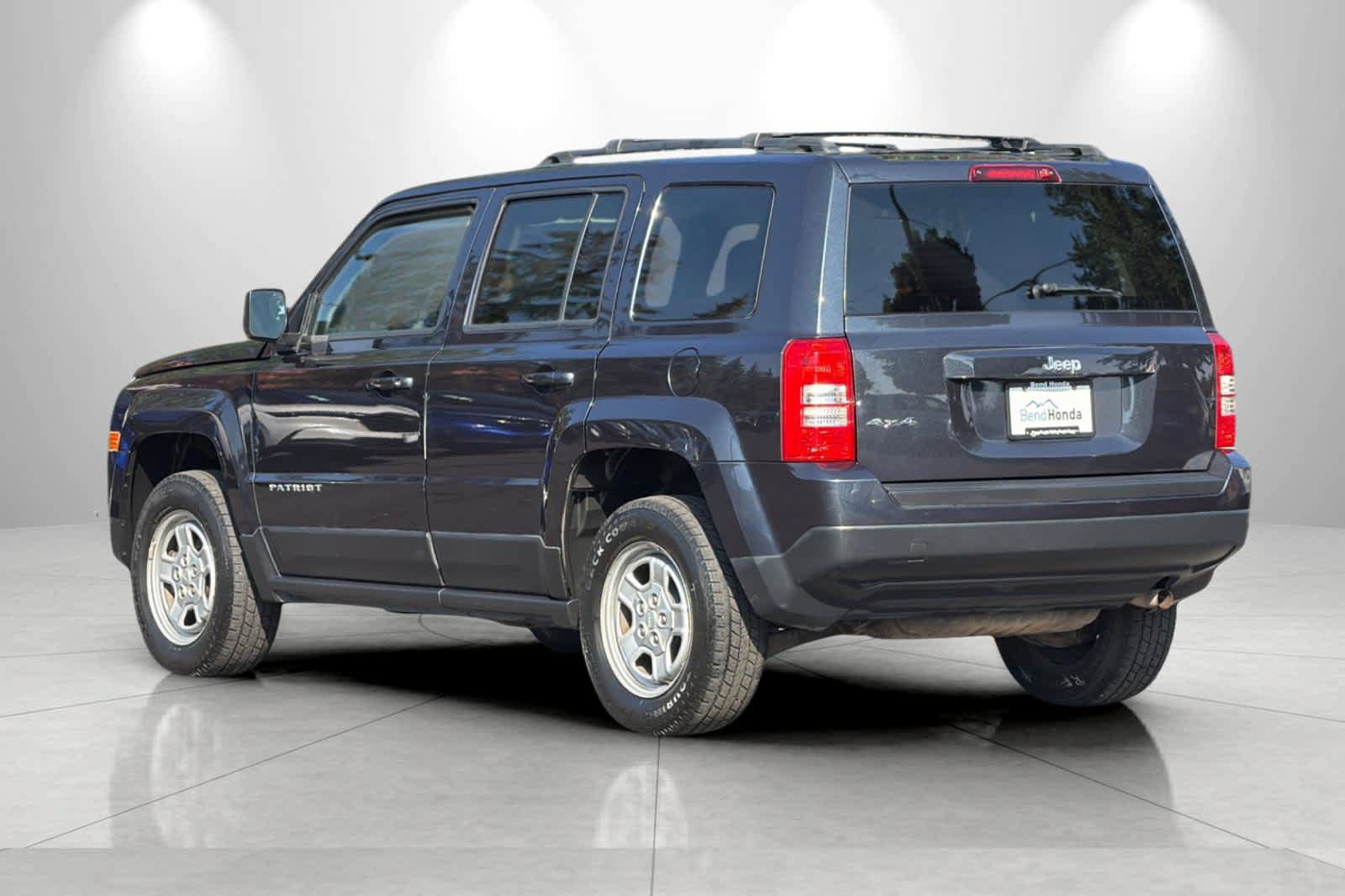 Used 2015 Jeep Patriot Sport w/ Power Value Group AWD/4WD image 6