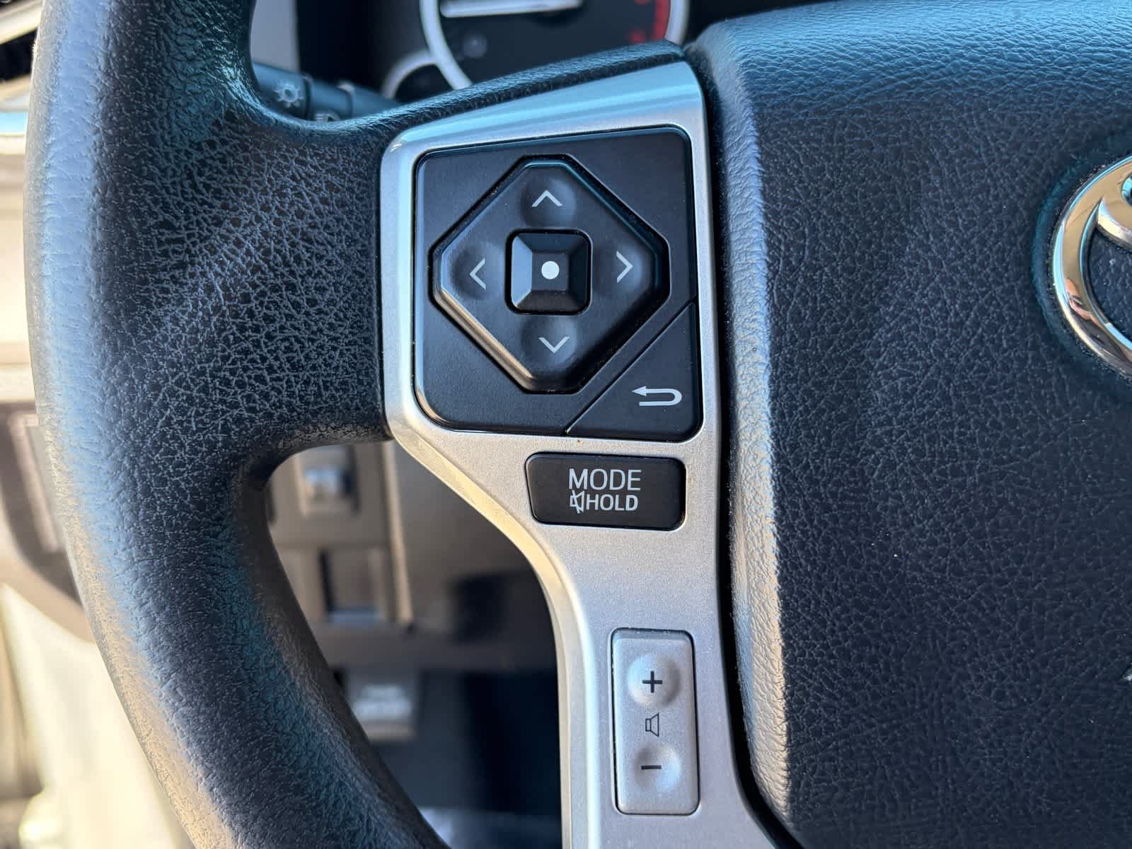 Used 2015 Toyota Tundra SR5 RWD image 19