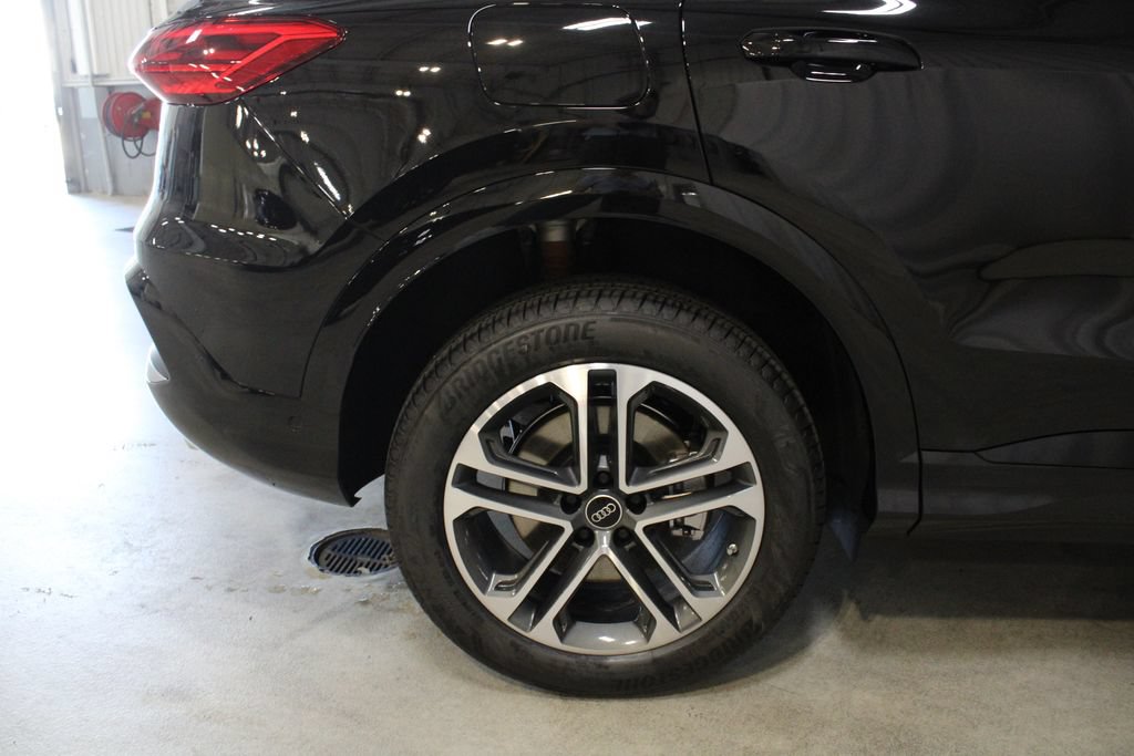 New 2026 Audi Q5 Premium AWD/4WD image 27