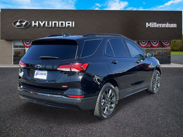 Used 2022 Chevrolet Equinox RS w/ RS Leather Package image 4