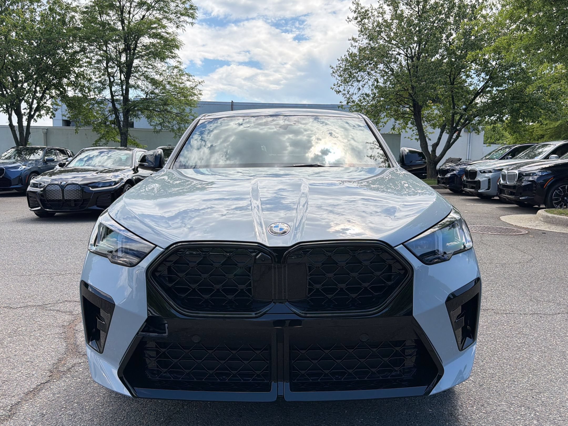 Used 2026 BMW X2 xDrive28i w/ Technology Package AWD/4WD image 6