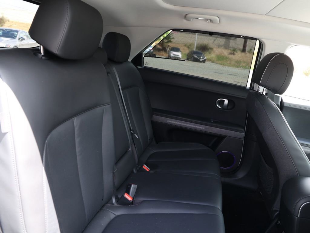 Used 2024 Hyundai Ioniq 5 Limited image 18