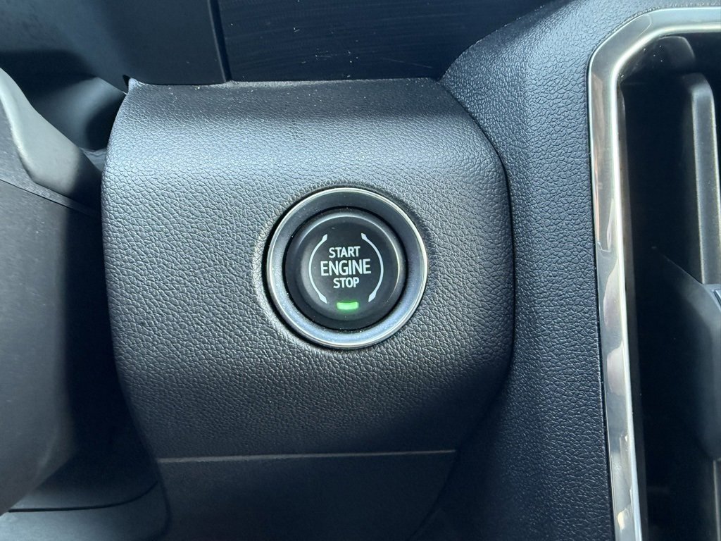 Used 2024 GMC Acadia Elevation image 46