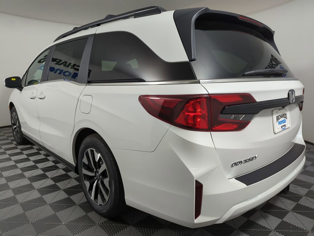 New 2026 Honda Odyssey EX-L image 3