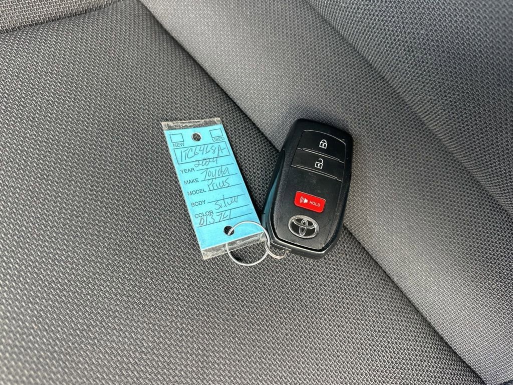 Used 2024 Toyota Prius Prime SE image 32