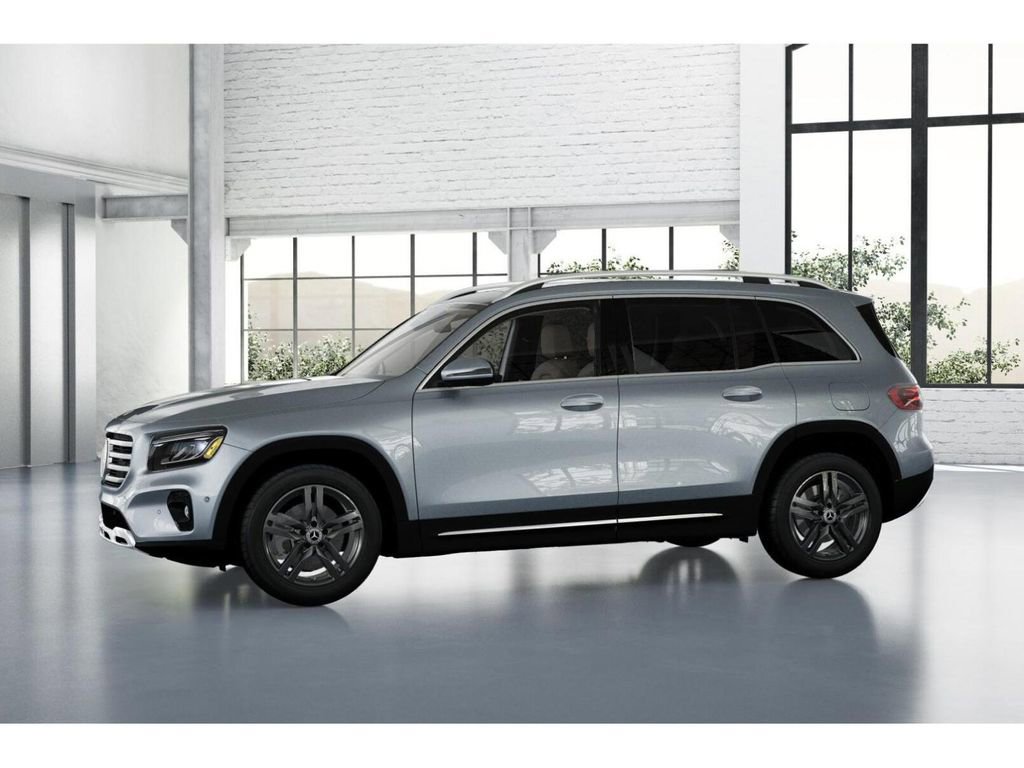 Used 2025 Mercedes-Benz GLB 250 4MATIC image 36