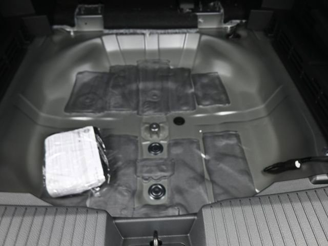 New 2026 Nissan Rogue SV FWD image 12