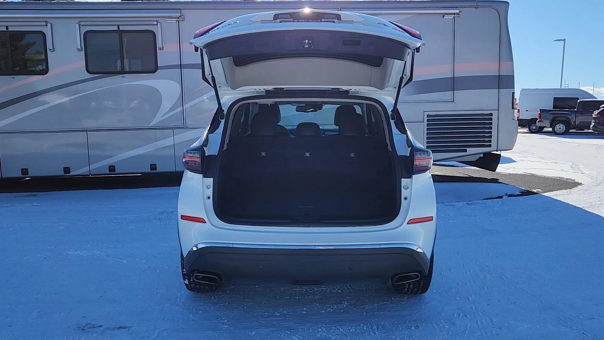 Used 2023 Nissan Murano SV image 18