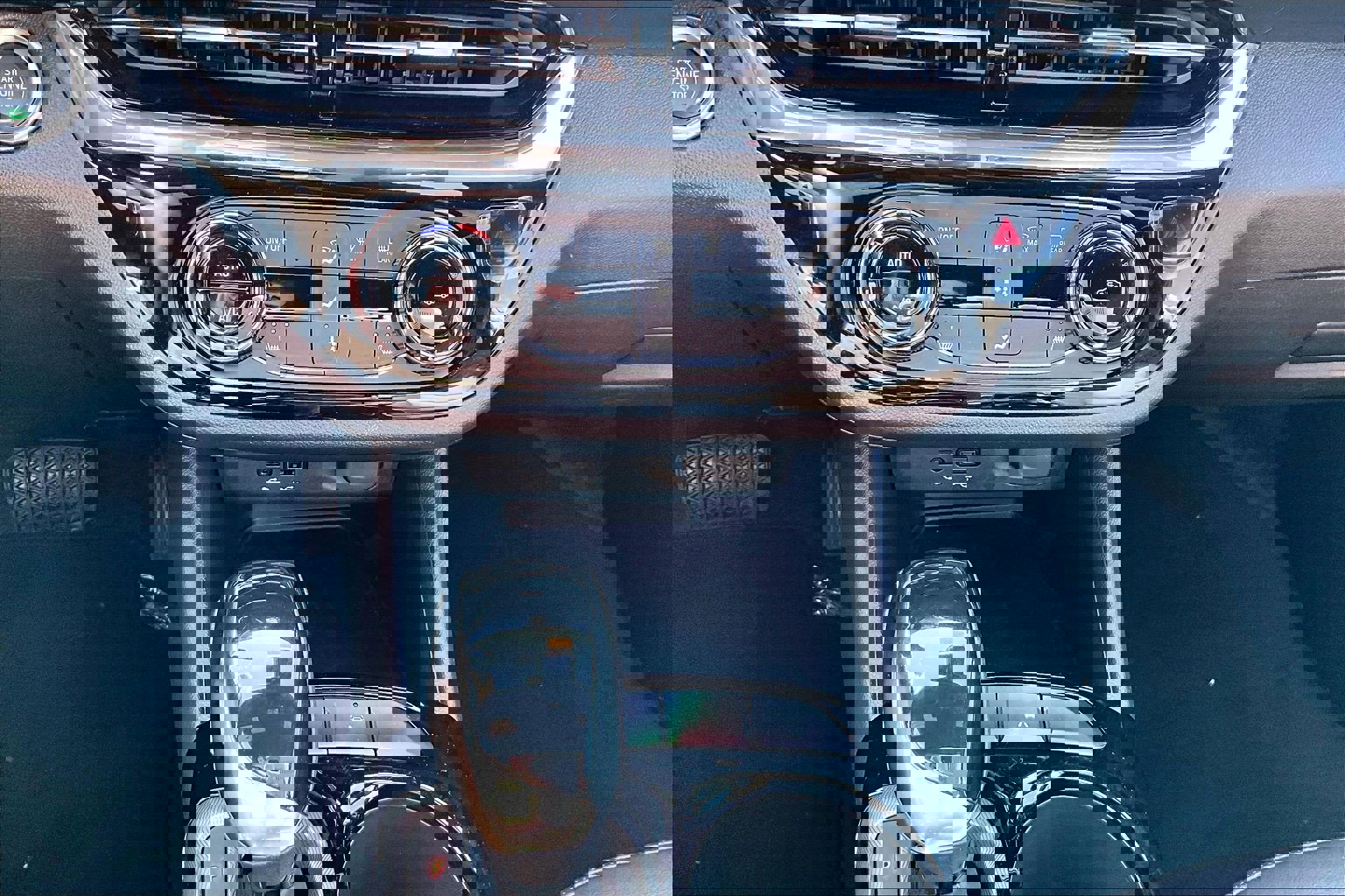 Used 2025 Buick Envista Sport Touring w/ Convenience I Package image 15