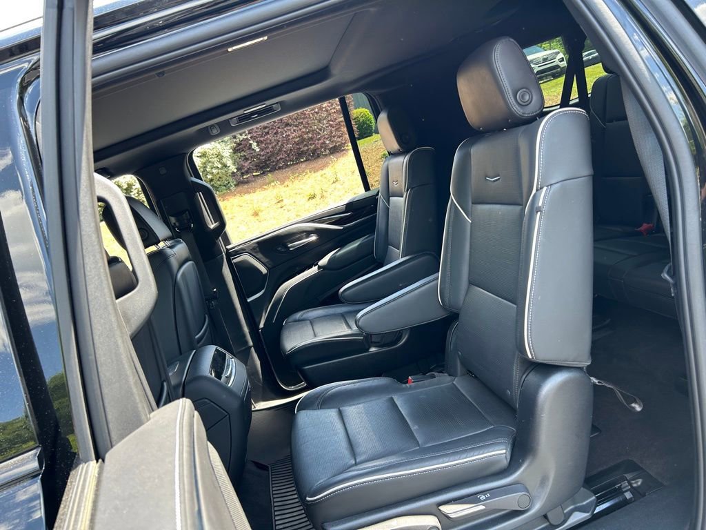 Used 2023 Cadillac Escalade ESV Premium Luxury AWD/4WD image 42
