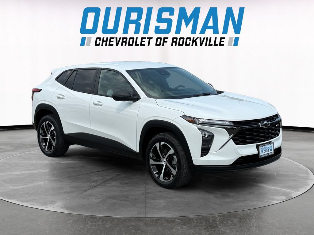 Used 2024 Chevrolet Trax RS w/ Driver Confidence Package FWD image 1