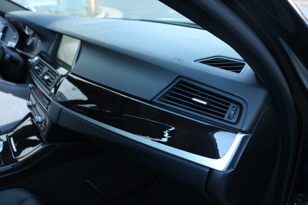 Used 2014 BMW 528i Sedan image 30