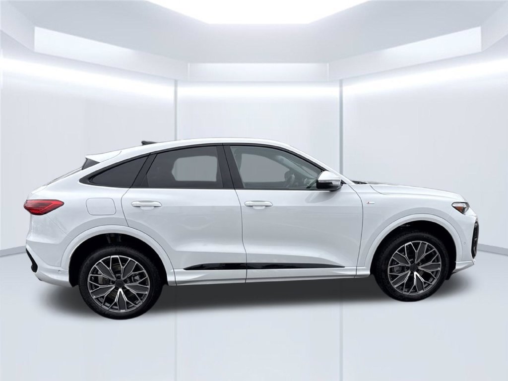 New 2026 Audi Q5 Premium Plus AWD/4WD image 6