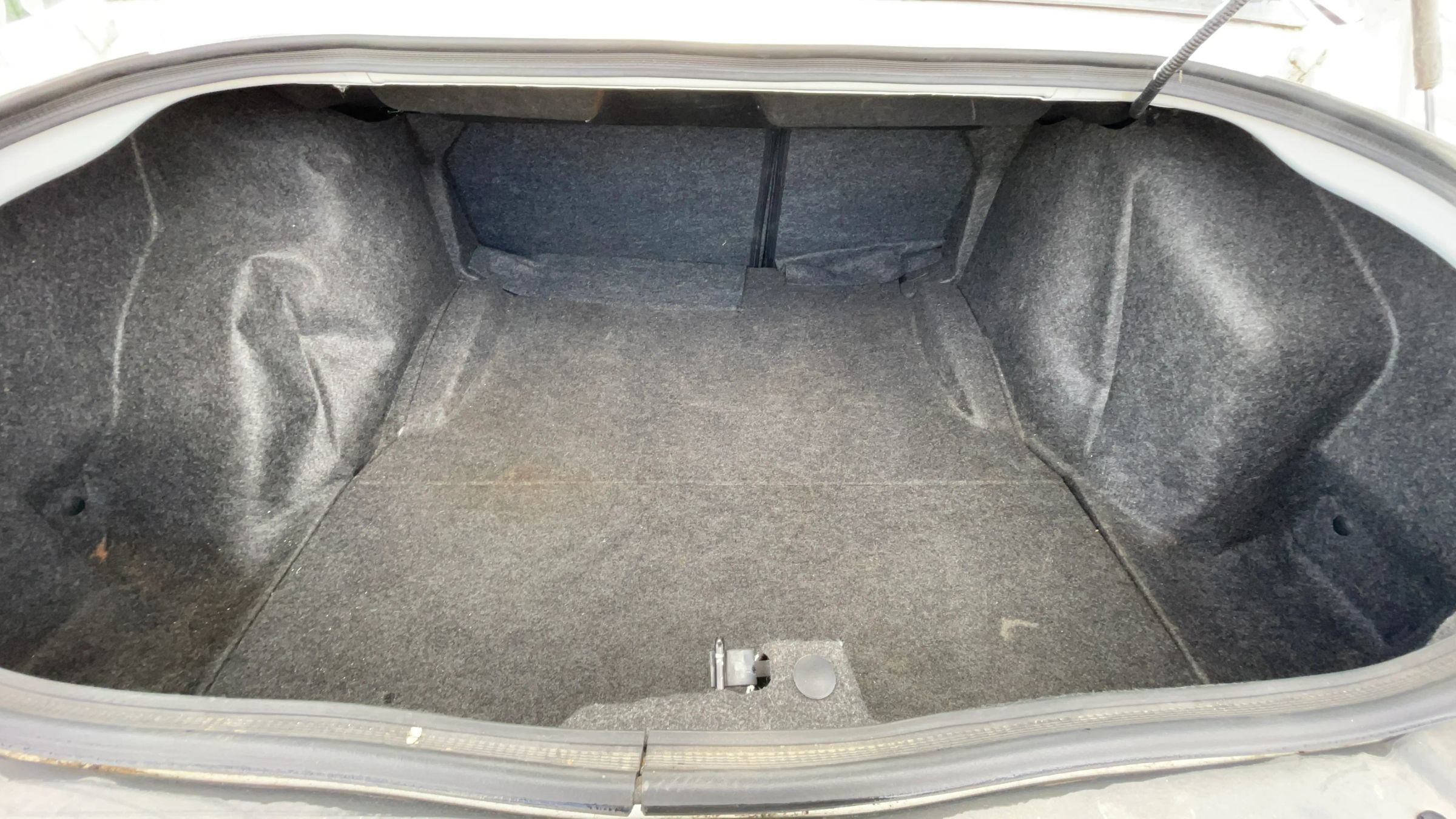 Used 2017 Dodge Challenger SXT w/ Cold Weather Group image 15