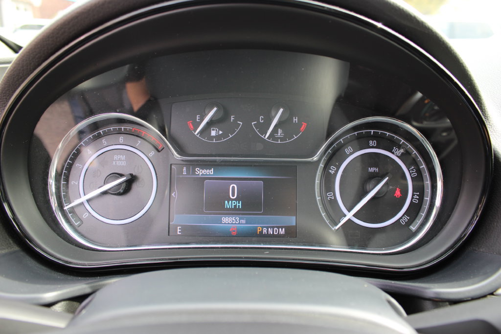 Used 2015 Buick Regal Premium w/ Experience Buick Package FWD image 16
