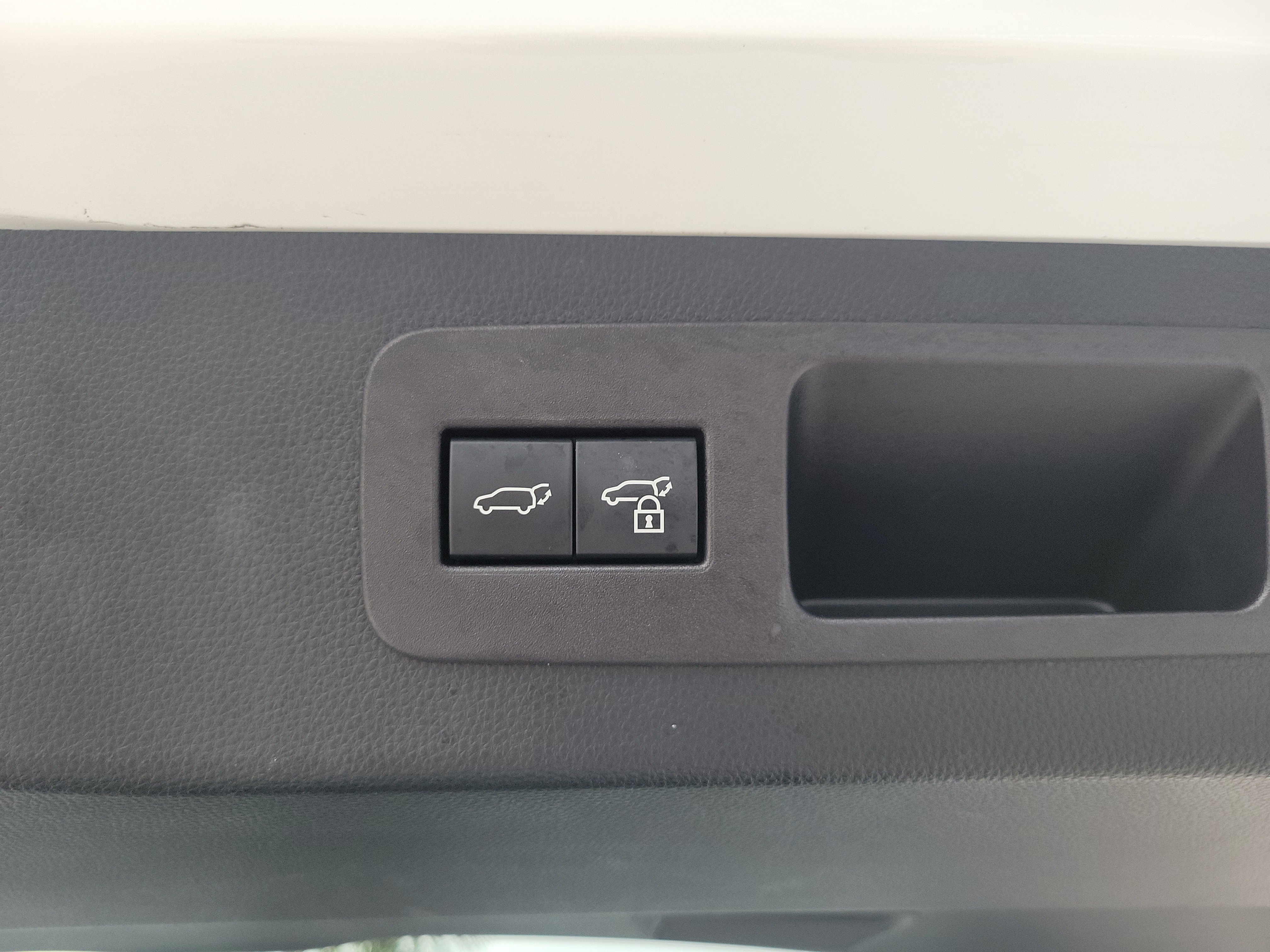 Used 2024 Lexus LX 600 LX 600 Premium 4WD image 19