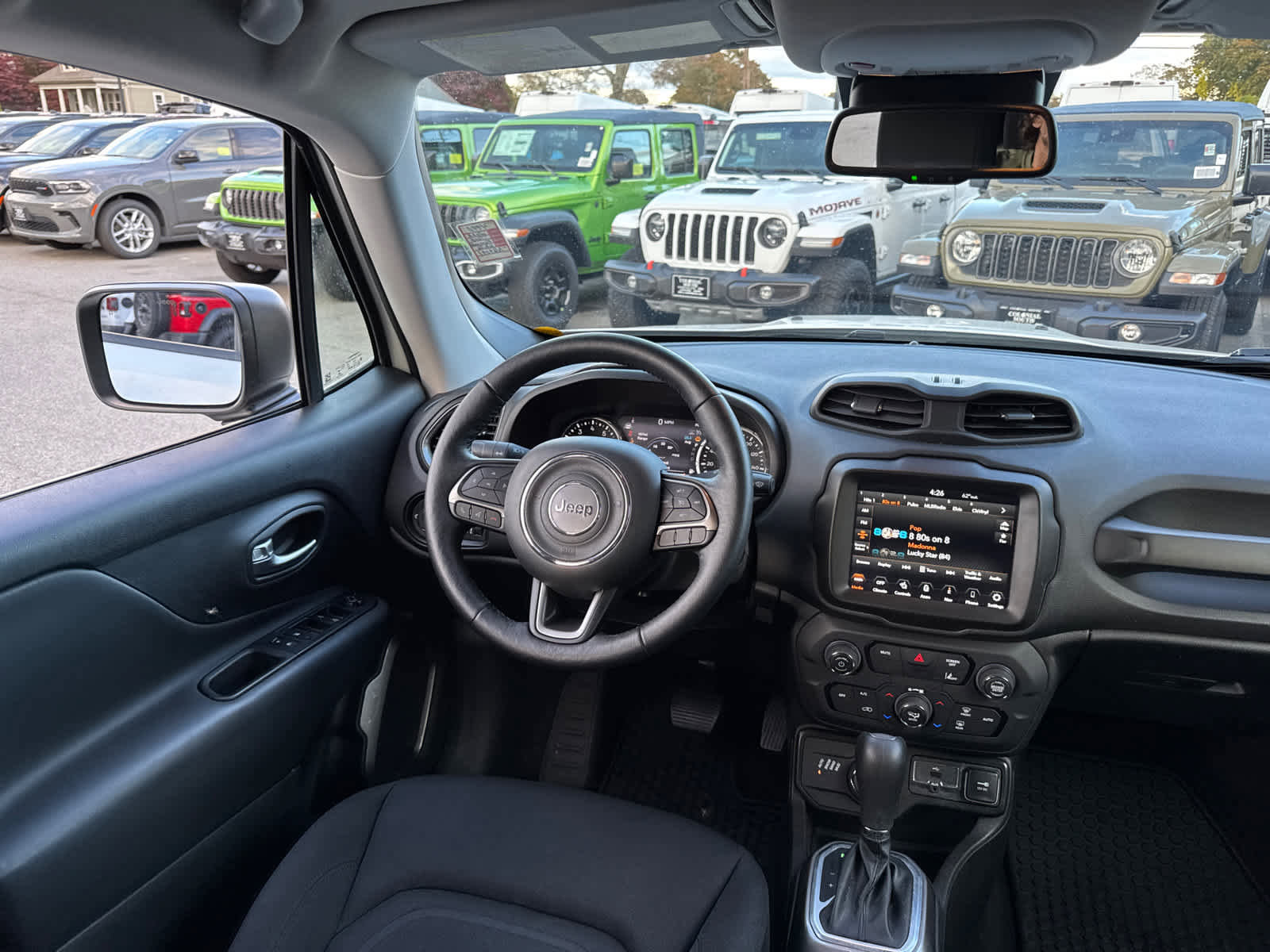 Used 2022 Jeep Renegade Latitude w/ Convenience Group image 34