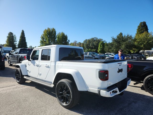 Used 2021 Jeep Gladiator Overland AWD/4WD image 7