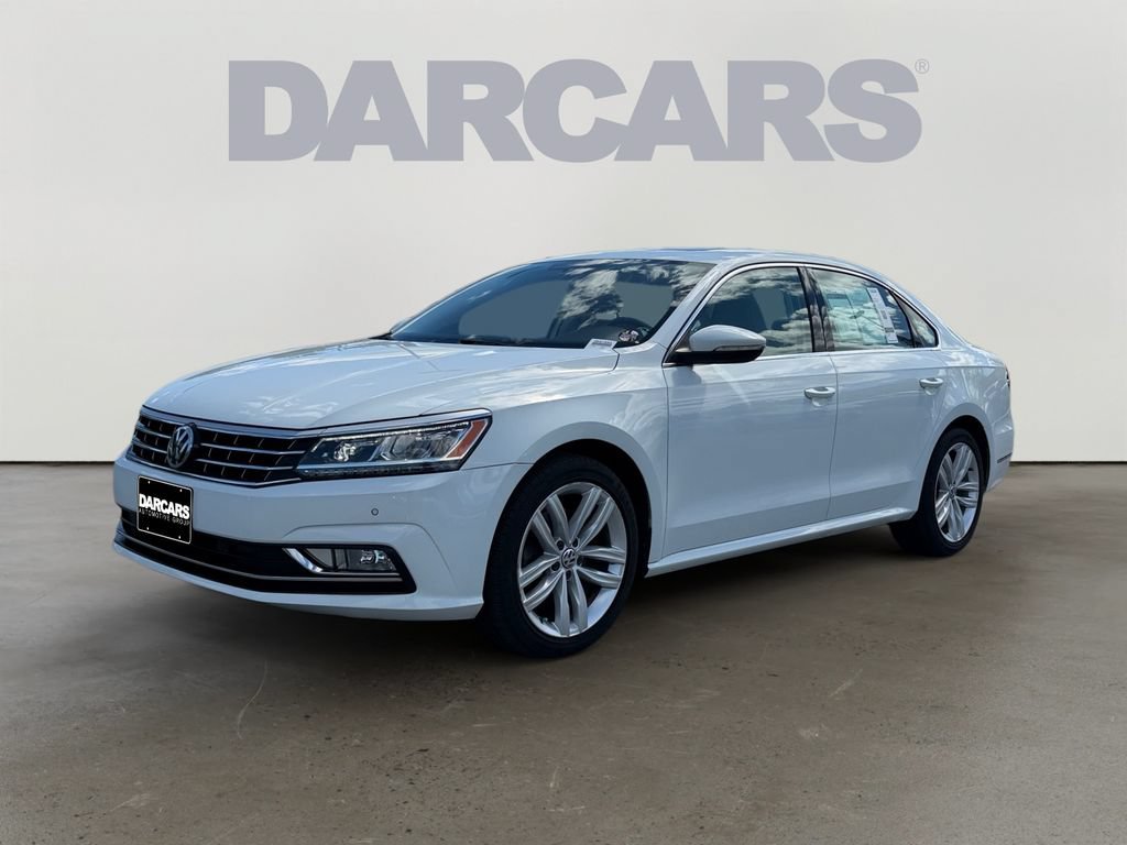 Used 2018 Volkswagen Passat 2.0T SE FWD image 3