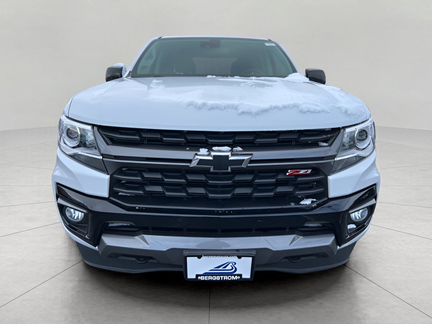 Used 2021 Chevrolet Colorado Z71 w/ LPO, Tonneau and Step Package image 2