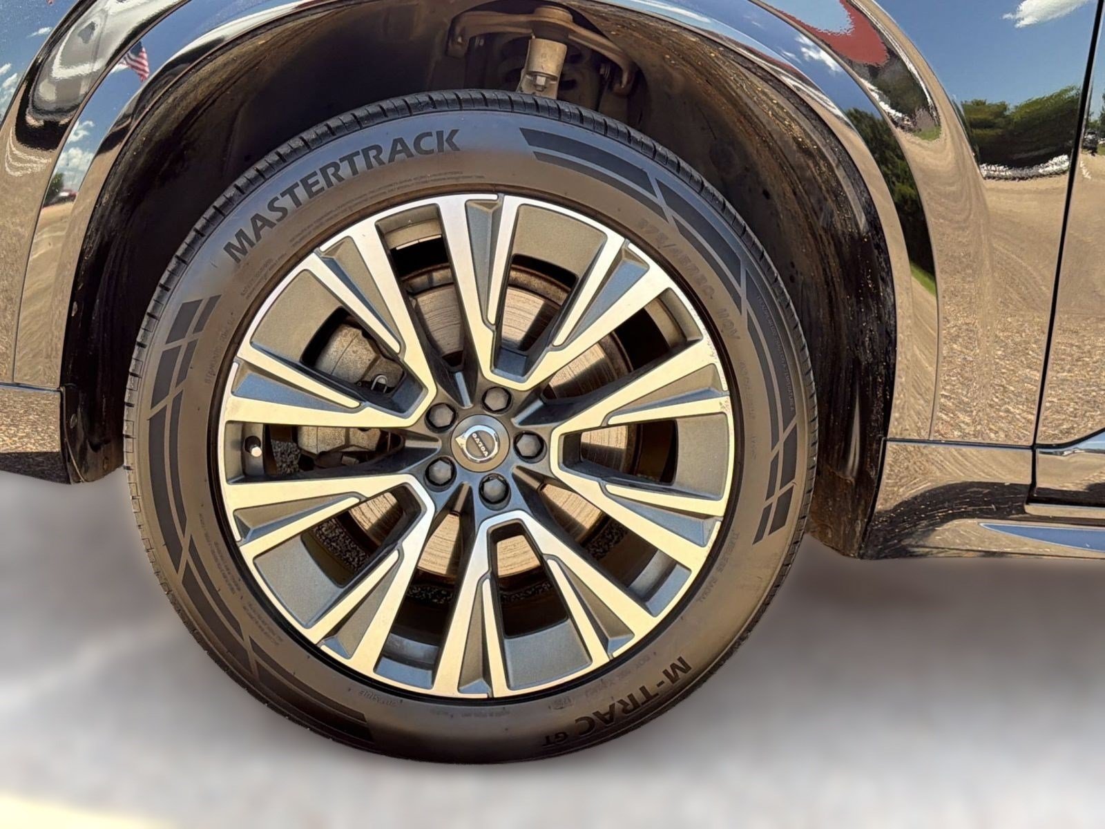 Used 2020 Volvo XC90 T5 Momentum w/ Protection Package Premier FWD image 12