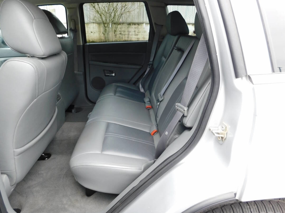 Used 2006 Jeep Grand Cherokee Limited image 6