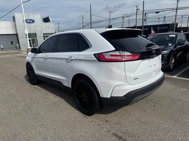Certified 2024 Ford Edge SEL w/ Convenience Package AWD/4WD image 5