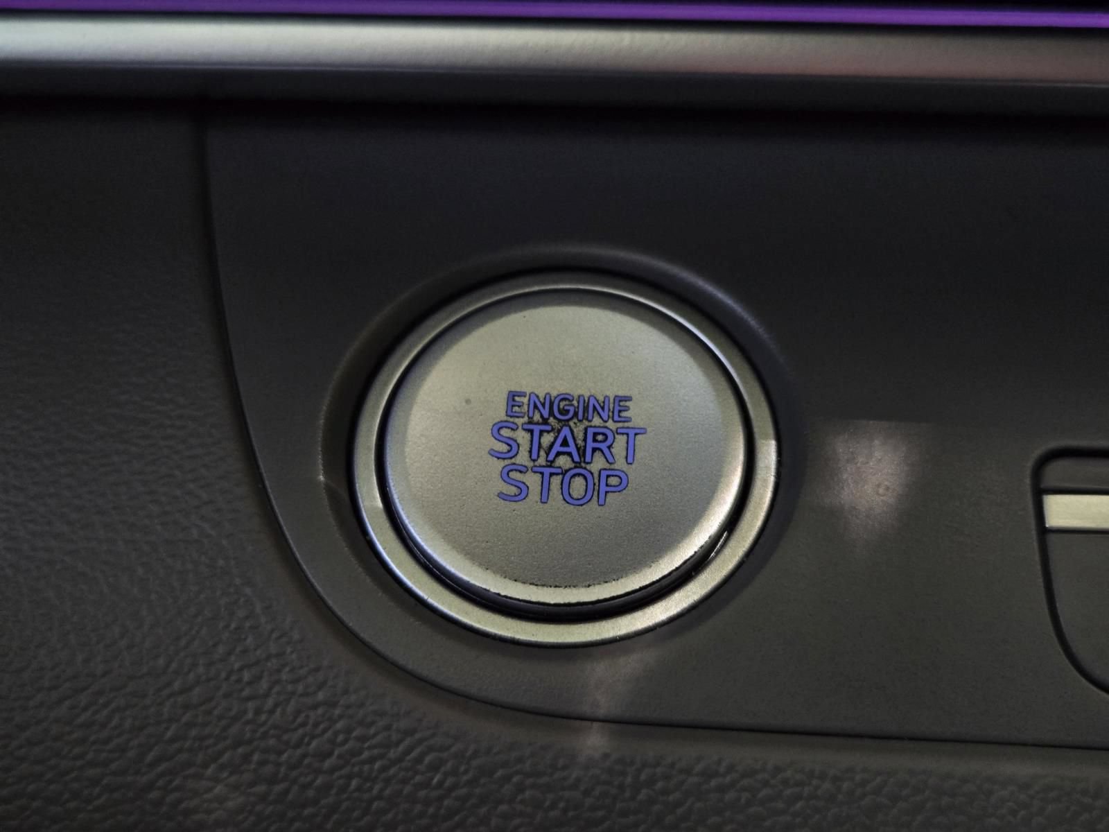 Used 2024 Hyundai Elantra SEL FWD image 35