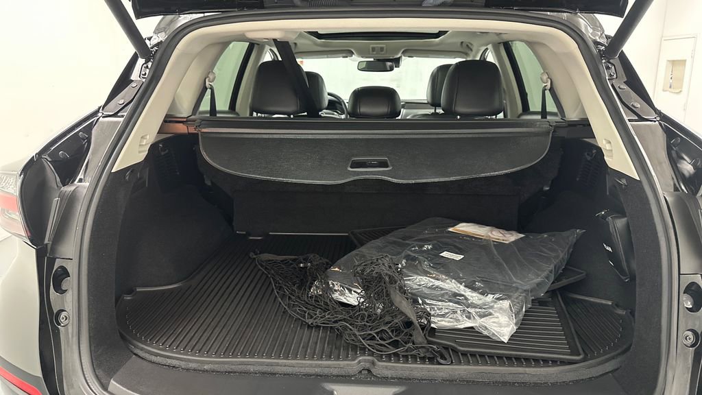 Used 2023 Nissan Murano Platinum w/ Cargo Package image 13