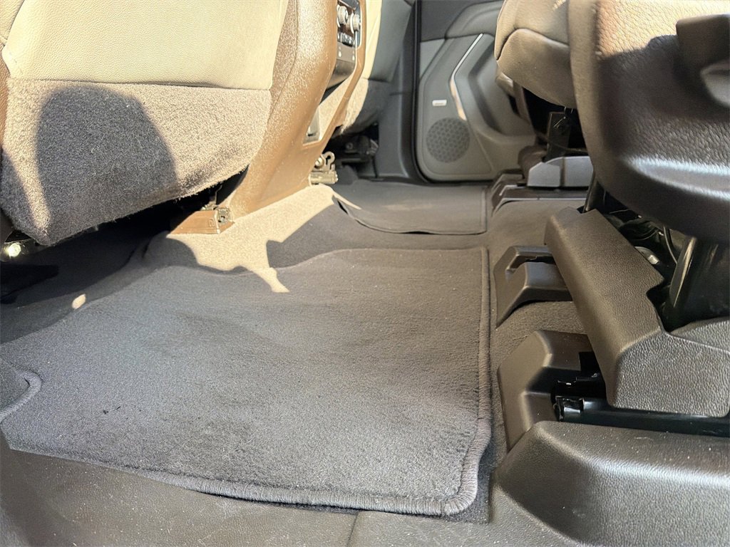 Certified 2022 Chevrolet Suburban LT w/ Luxury Package image 26