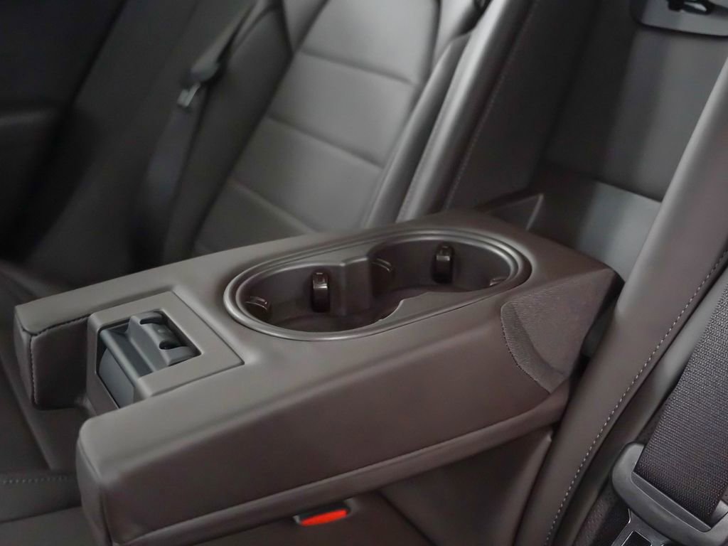 Certified 2025 Porsche Panamera 4 AWD/4WD image 33