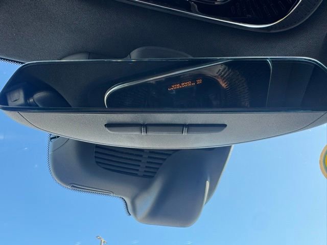 Used 2024 Mercedes-Benz GLC 300 4MATIC image 36