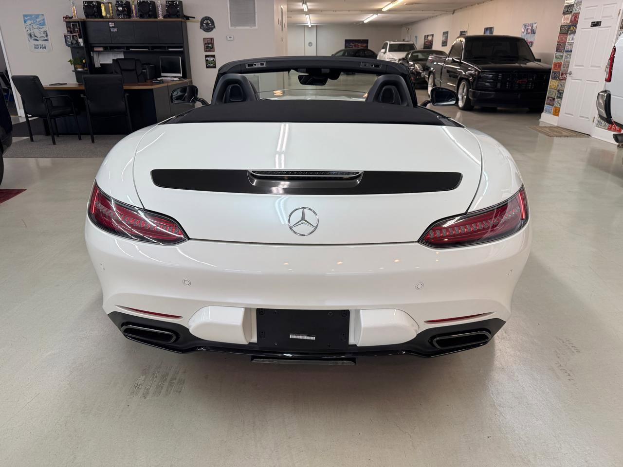 Used 2018 Mercedes-Benz AMG GT Roadster w/ Lane Tracking Package image 35