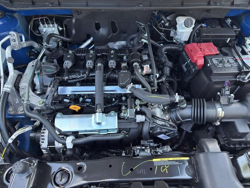 New 2025 Nissan Kicks S image 11